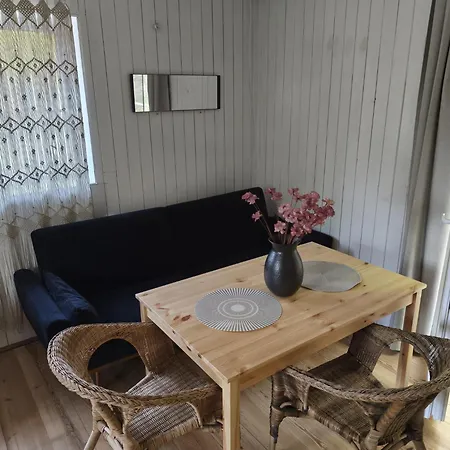 W Lesie Hébergement de vacances Golubie